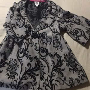 Ivy Jane Bell Sleeve Blazer